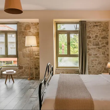 Fileas Art Hotel 3*